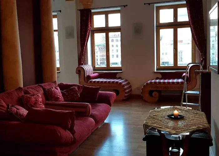 Unique Luxury Studio On Market Square